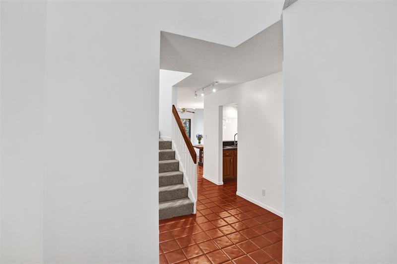 Image 6 of 70 For 81 17th Ct  