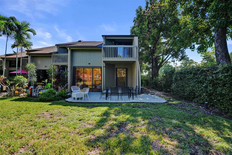 Image 61 of 70 For 81 17th Ct  