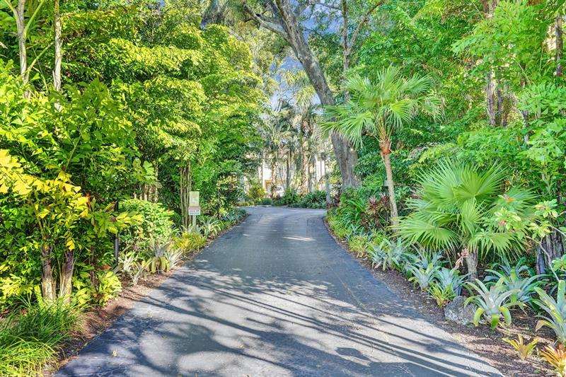 Image 66 of 70 For 81 17th Ct  