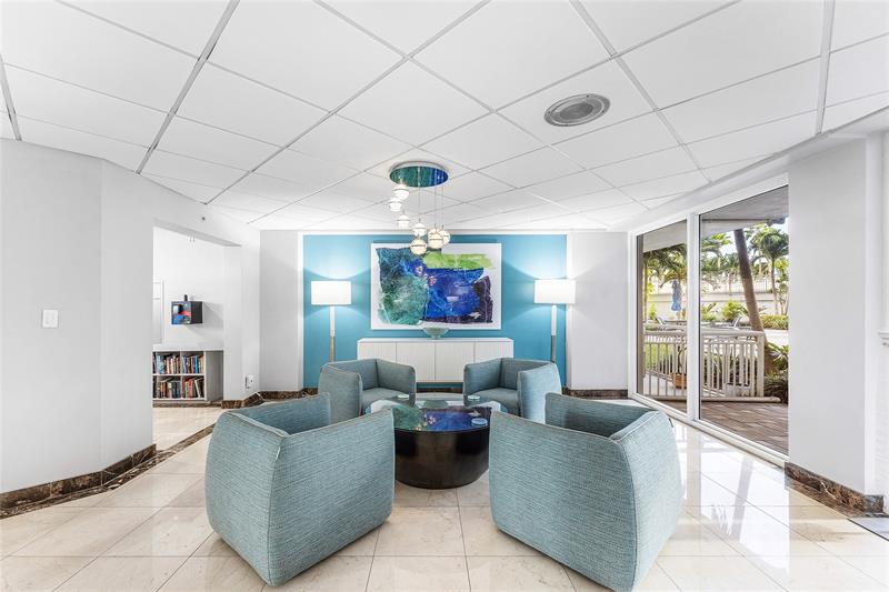 Image 16 of 57 For 1920 Ocean Dr  306