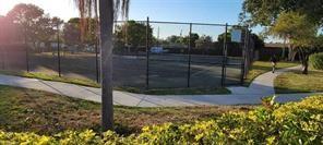 Image 23 of 23 For 211 Lake Pointe Dr  212