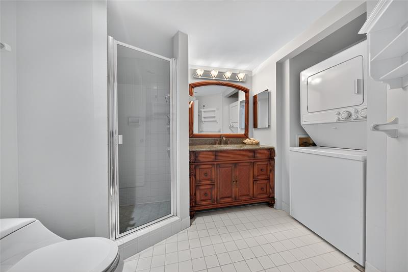 Image 34 of 54 For 20185 Country Club Dr 2409