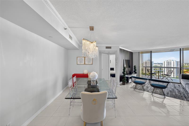 Image 42 of 54 For 20185 Country Club Dr 2409