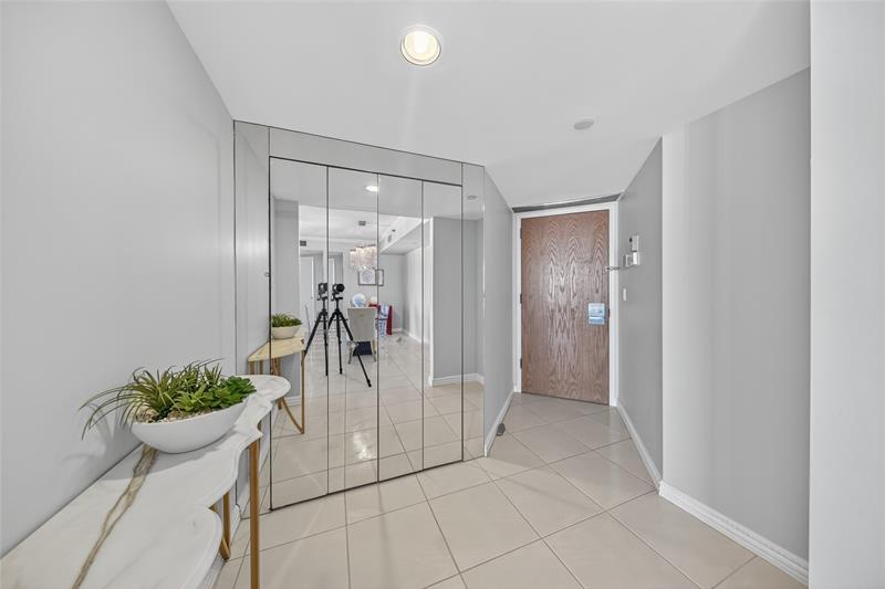 Image 46 of 54 For 20185 Country Club Dr 2409