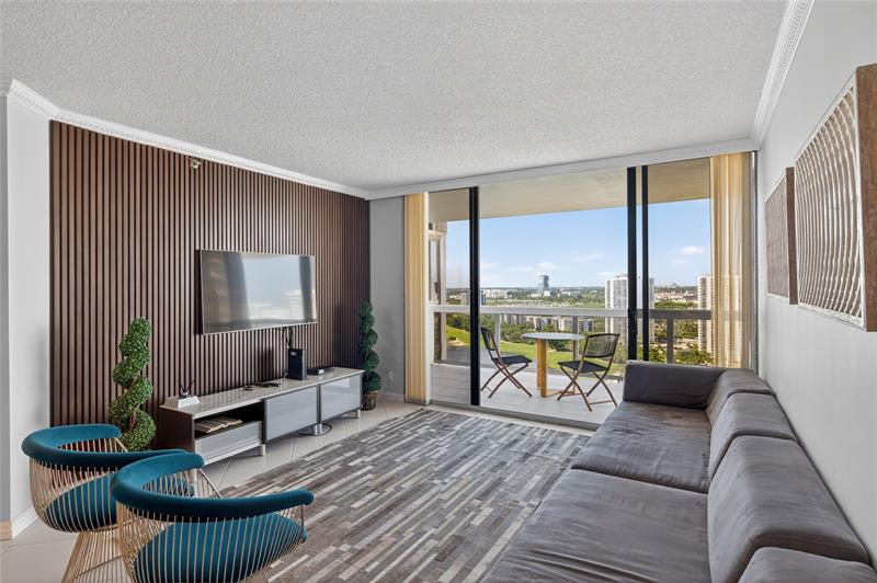 Image 49 of 54 For 20185 Country Club Dr 2409