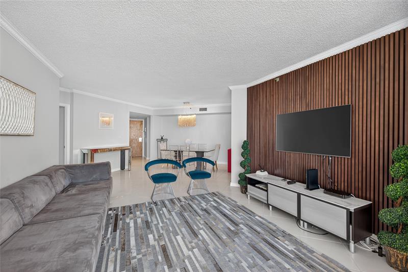 Image 52 of 54 For 20185 Country Club Dr 2409