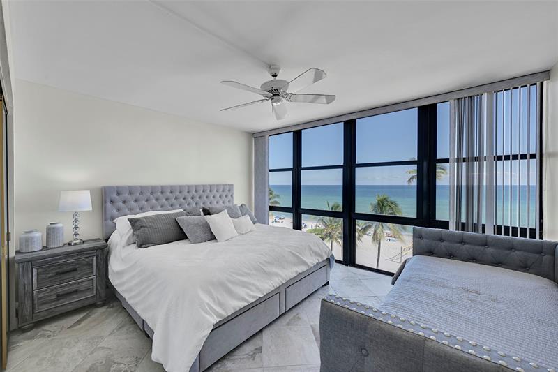 Image 39 of 52 For 851 Surf Rd  502