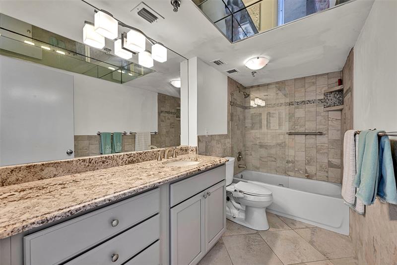 Image 46 of 52 For 851 Surf Rd  502