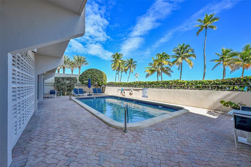 Image 48 of 52 For 851 Surf Rd  502