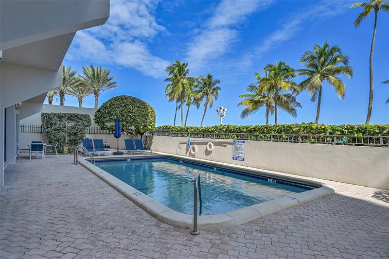 Image 49 of 52 For 851 Surf Rd  502