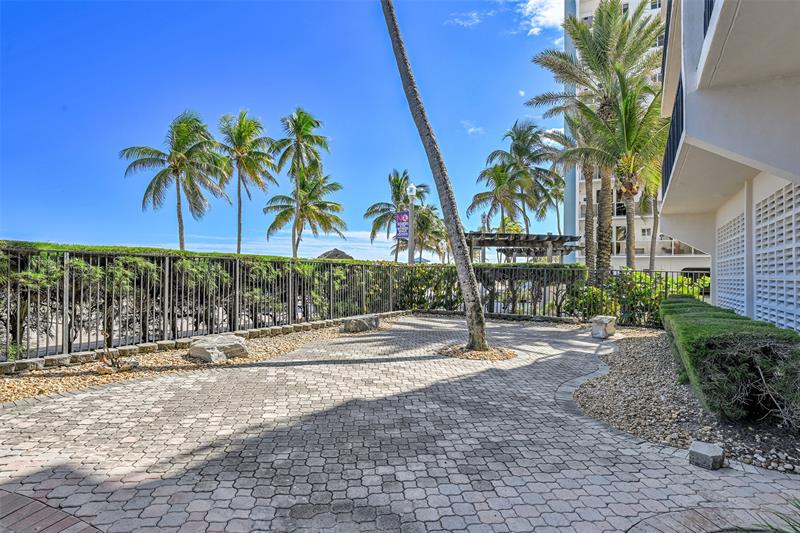 Image 50 of 52 For 851 Surf Rd  502