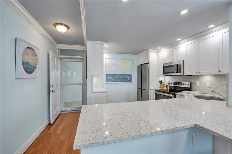 Image 6 of 36 For 1770 Ocean Blvd  607