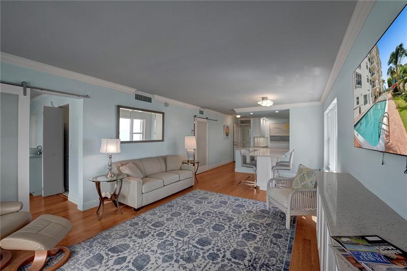 Image 9 of 36 For 1770 Ocean Blvd  607