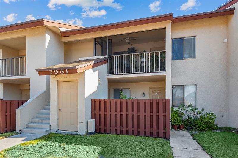 Details for 7951 Southgate Blvd 10f, Pompano Beach, FL 33068