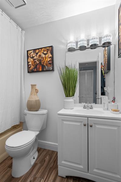 Image 19 of 27 For 7951 Southgate Blvd  10f