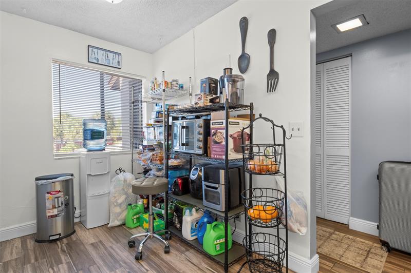 Image 8 of 27 For 7951 Southgate Blvd  10f