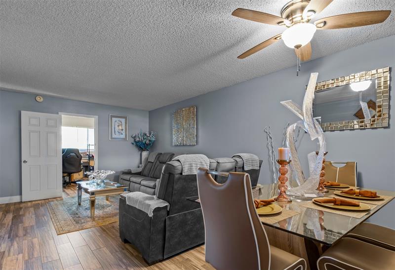 Image 9 of 27 For 7951 Southgate Blvd  10f