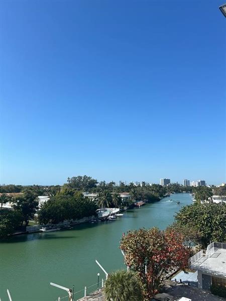 Image 13 of 29 For 110 Shore Dr  5c