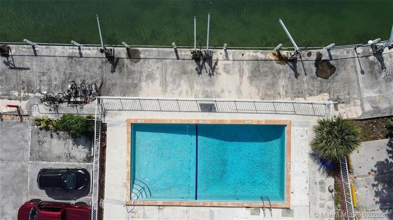 Image 4 of 29 For 110 Shore Dr  5c