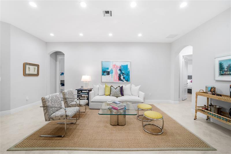 Image 11 of 43 For 9730 Blue Isle Bay