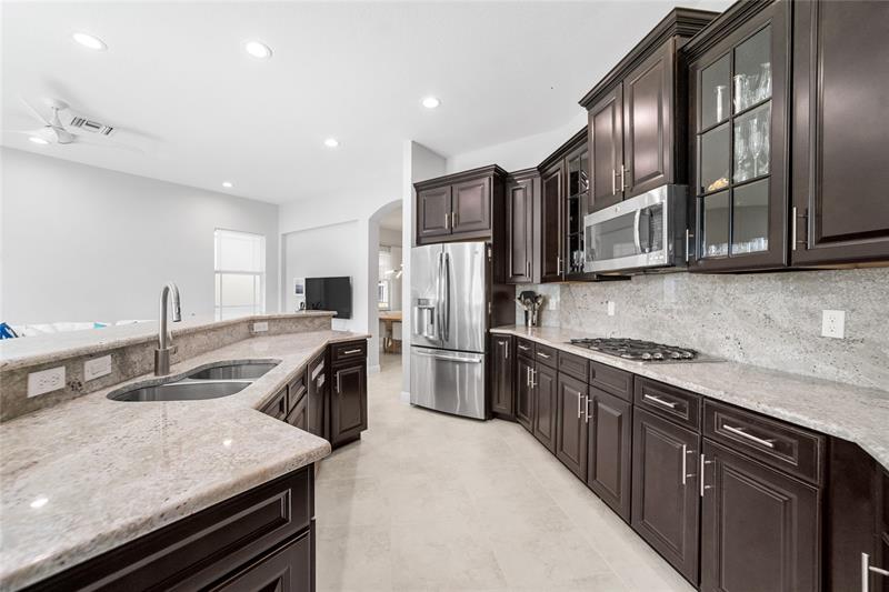 Image 13 of 43 For 9730 Blue Isle Bay