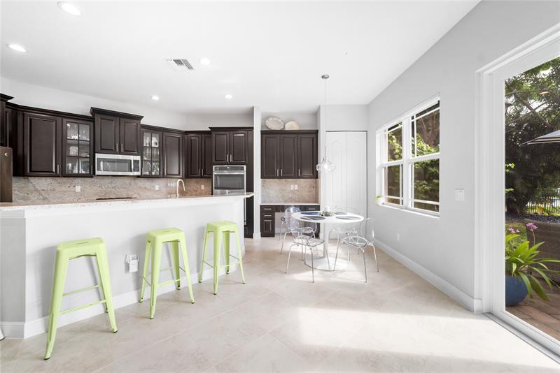 Image 18 of 43 For 9730 Blue Isle Bay