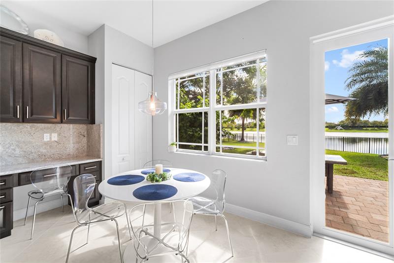 Image 20 of 43 For 9730 Blue Isle Bay