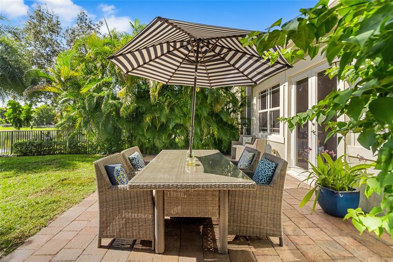 Image 33 of 43 For 9730 Blue Isle Bay