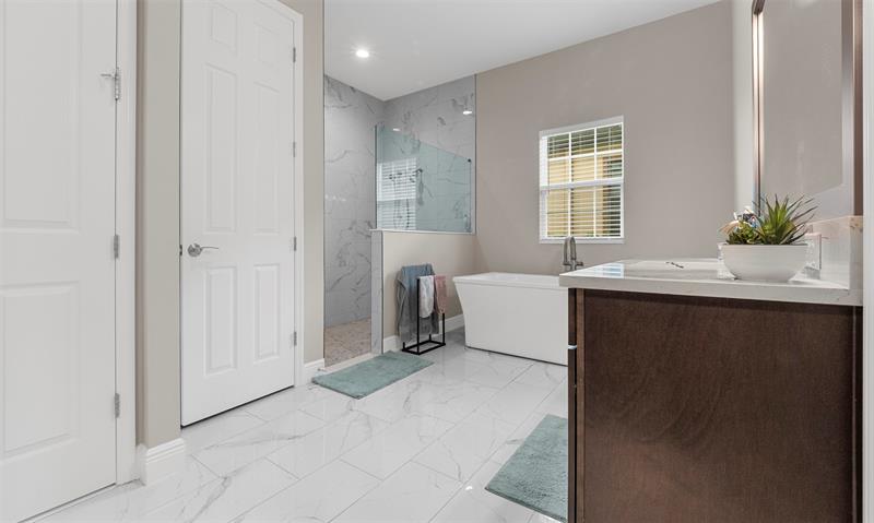 Image 37 of 52 For 155 Sabal Breeze Court