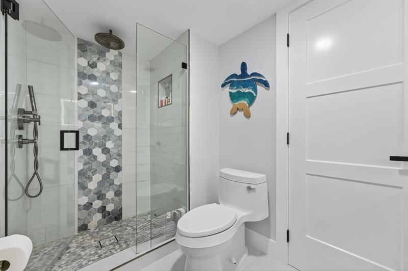 Image 19 of 30 For 3900 Galt Ocean Dr  817