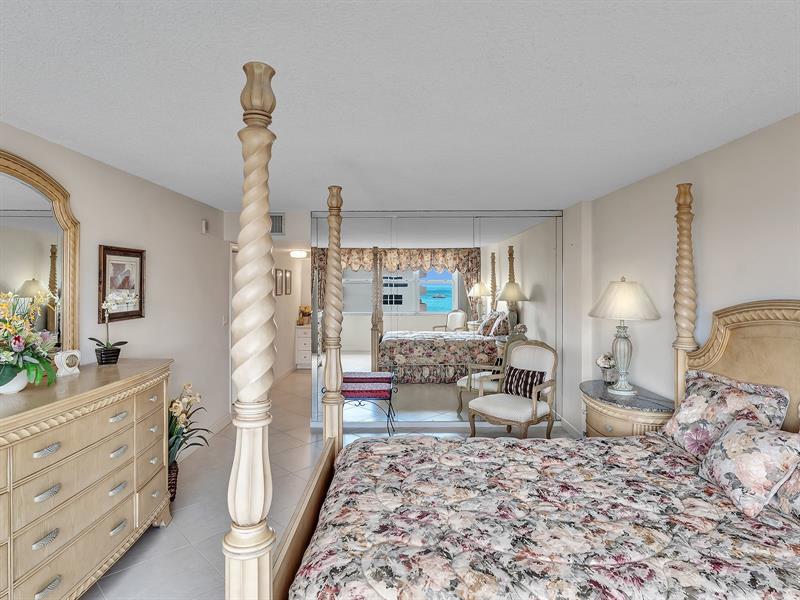 Image 20 of 48 For 1150 Hillsboro Mile  914