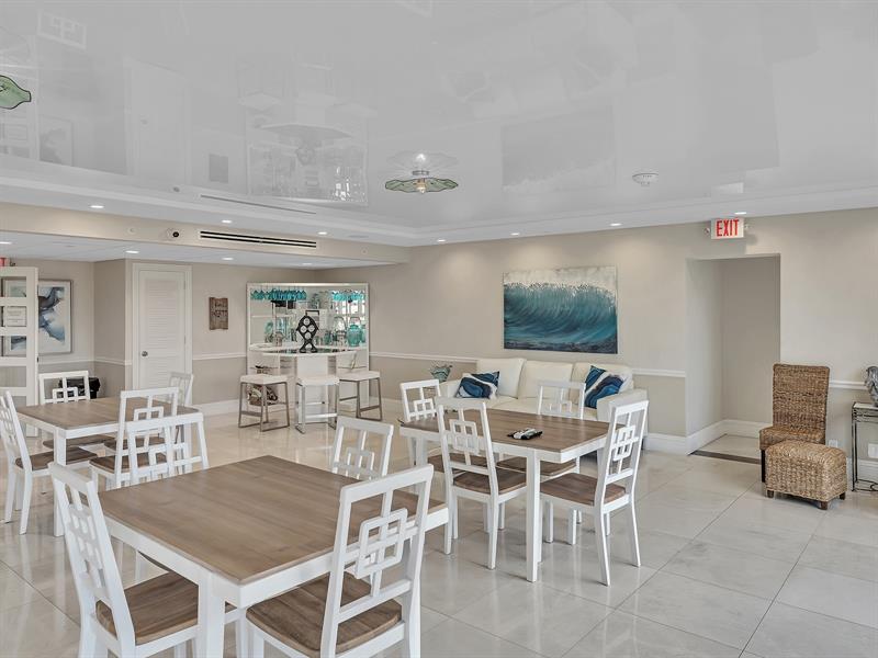 Image 36 of 48 For 1150 Hillsboro Mile  914