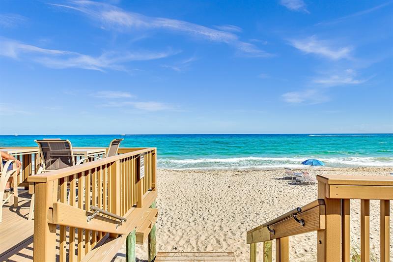 Image 47 of 48 For 1150 Hillsboro Mile  914