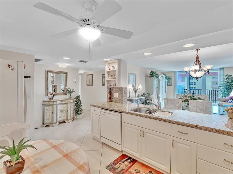 Image 6 of 48 For 1150 Hillsboro Mile  914