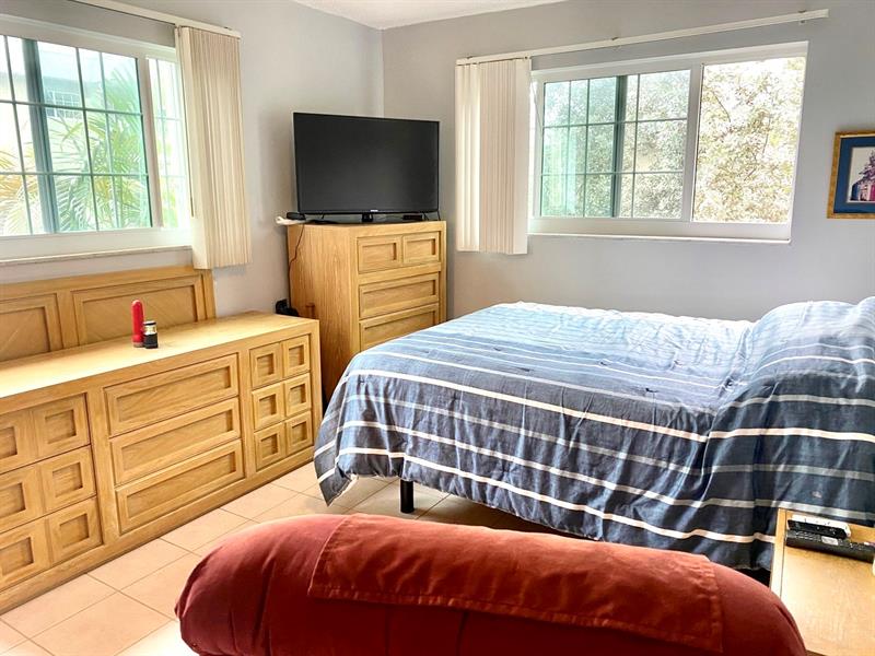 Image 13 of 25 For 3002 5th Ter 209-b