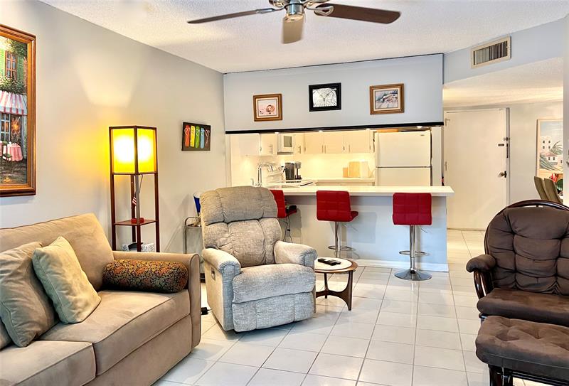 Image 5 of 25 For 3002 5th Ter 209-b