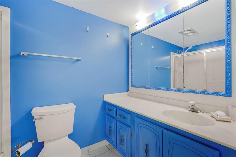 Image 17 of 25 For 2440 22nd Avenue  715