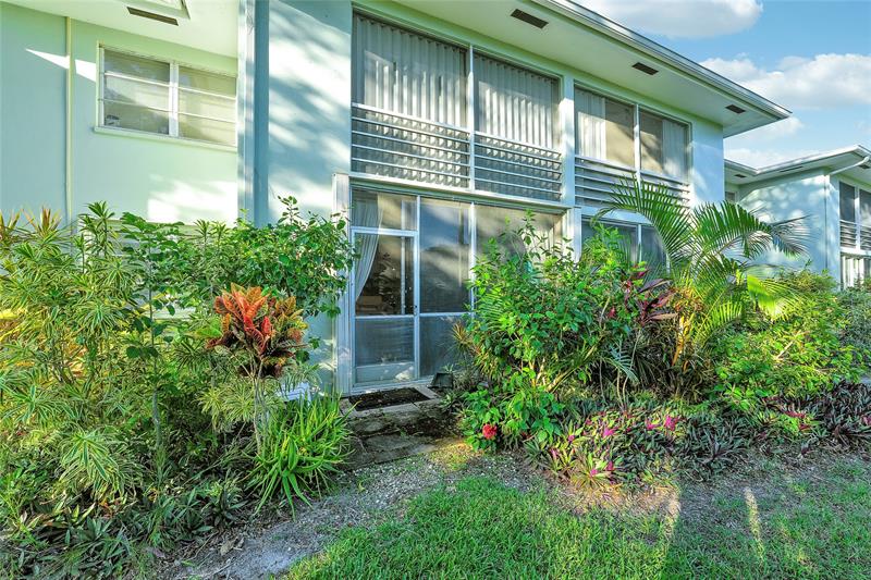 Image 20 of 25 For 2440 22nd Avenue  715