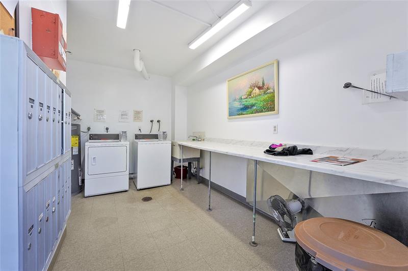 Image 22 of 25 For 2440 22nd Avenue  715