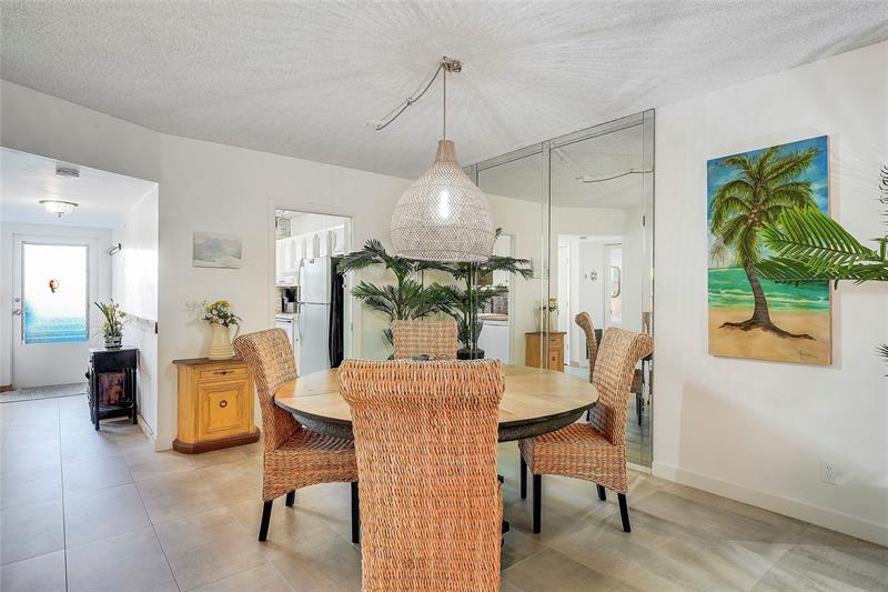 Image 5 of 25 For 2440 22nd Avenue  715