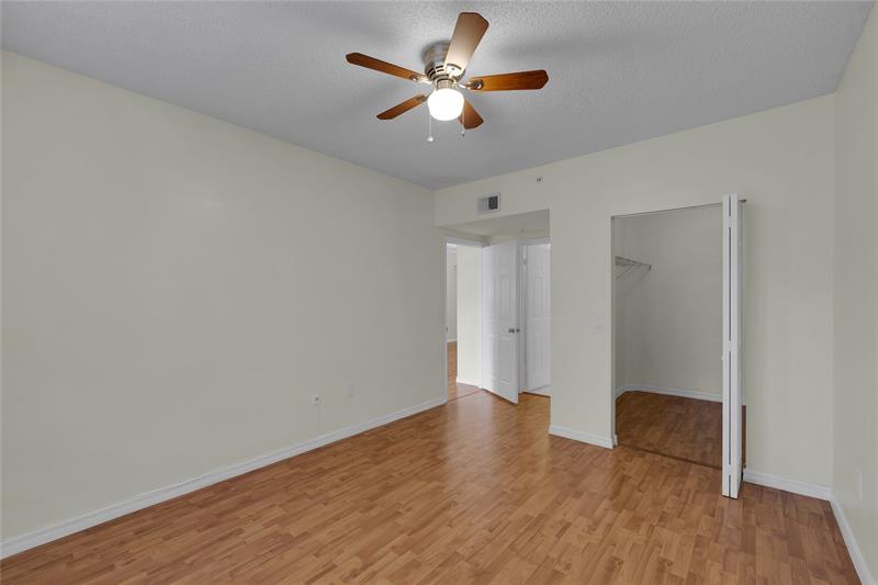 Image 13 of 23 For 2319 Tuscany Way  2319