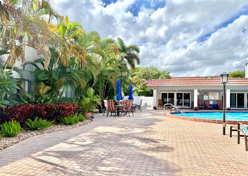 Image 19 of 27 For 669 Oakland Park Blvd  220b