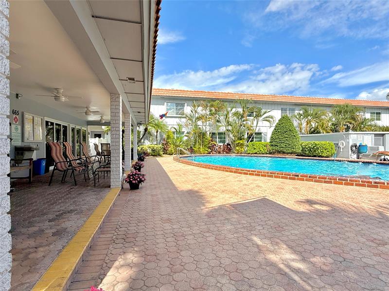 Image 5 of 27 For 669 Oakland Park Blvd  220b