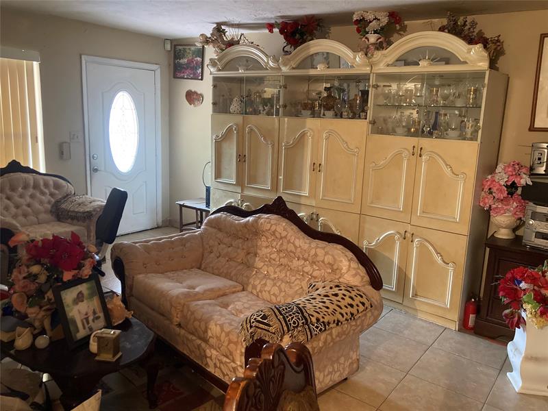 Image 20 of 23 For 3501 32nd St