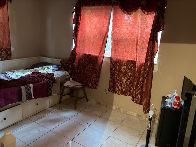 Image 23 of 23 For 3501 32nd St