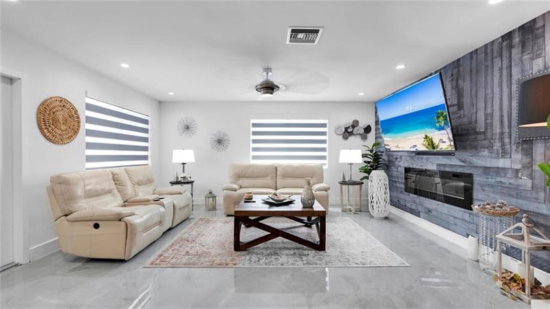 Image 17 of 54 For 6290 16th  