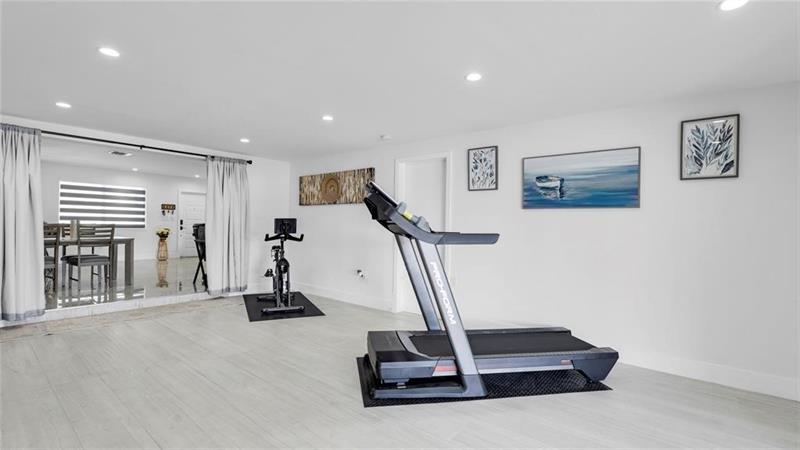 Image 28 of 54 For 6290 16th  