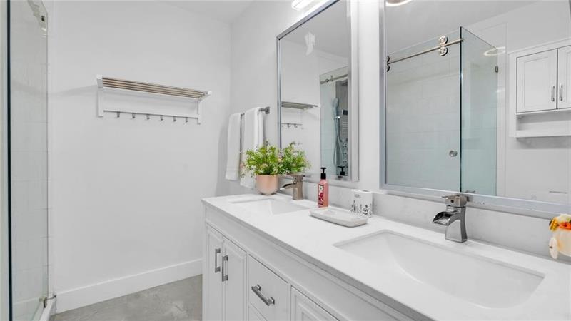 Image 38 of 54 For 6290 16th  