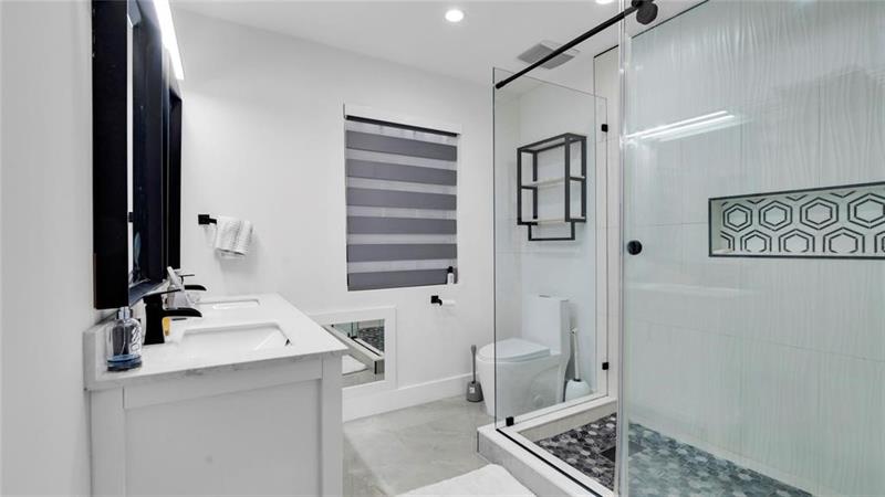 Image 43 of 54 For 6290 16th  