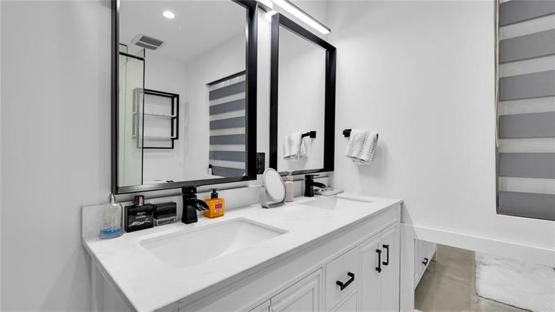 Image 44 of 54 For 6290 16th  